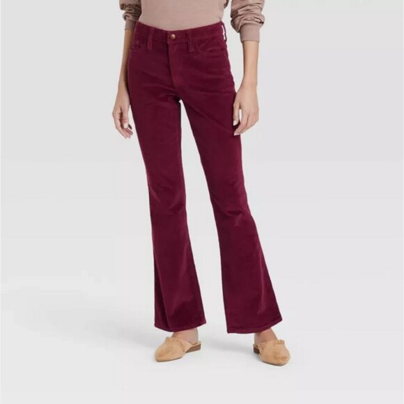 Women's High-Rise Corduroy Bootcut Jeans - Universal Thread Burgundy 0 - Picture 1 of 1